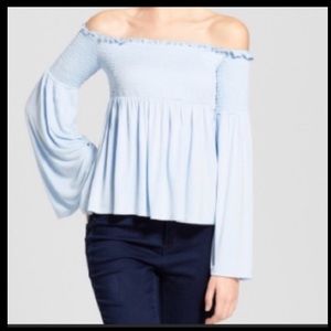 ***In BLACK!! Off the Shoulder Black Flowy Top💕💕